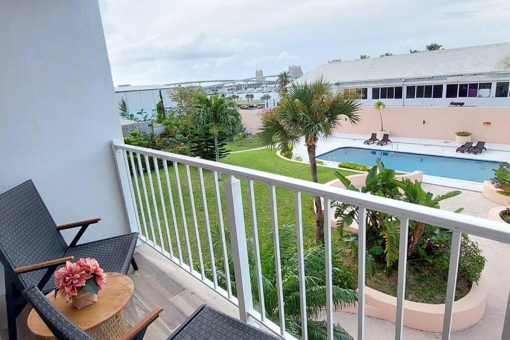Nassau Harbour Cozy 2 Bedroom Condo 外观 照片